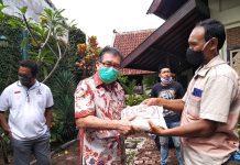 Polda DIY Bagikan Sembako Mahasiswa Maluku Terdampak Covid-19