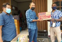 Mahasiswa Papua Terima Bantuan Sembako dan Modal Usaha