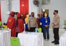 Kapolda DIY Tinjau Vaksinasi di SMA 8 Jogja
