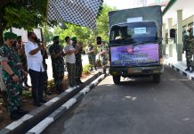 Kodim 0727 Karanganyar Kirimkan 3 Truk Bantuan Untuk Korban Bencana Lumajang.