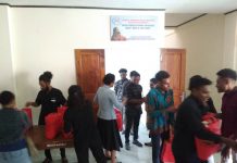 Gereja Asrama Manokwari III Papua Salurkan Bantuan Sembako dan Perlengkapan Tenis Meja