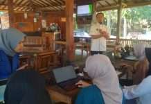 UTY Beri Edukasi dan Pembekalan TI Bagi Angkatan Kerja di Padukuhan Jingin