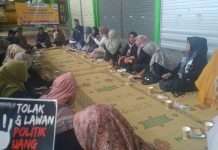 Cegah Penyebaran Berita Hoax Panwaslu Tempel Gelar Sosialisasi di Pasar Induk Tempel