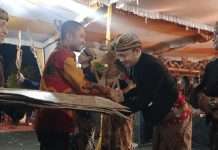 Kado HUT Ganjar, Relawan Seniman dan Dalang Indonesia Gelar Pagelaran Wayang Kulit