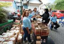 Sambut Natal, GKJ Ambarukmo Gelar Pelayanan Kesehatan Gratis dan Bazar Sembako Murah