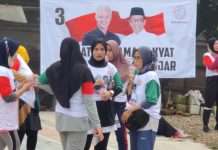 Relawan JARITANGAN Aksi Senam Bersama Warga di Batang