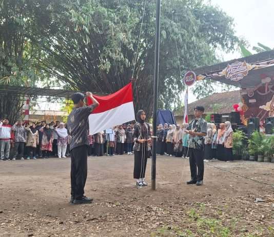 Warga RW 04 Jati Dawuh Prambanan Gelar Upacara HUT ke-81 RI