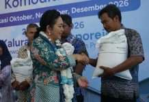 Titiek Soeharto Salurkan Bantuan Beras untuk Warga Nomporejo Kulon Progo, Cukup hingga Tiga Bulan