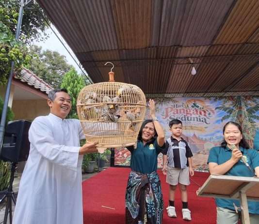 Paroki Santo Petrus Warak Rayakan Hari Pangan Sedunia, Dari Persembahan Hasil Bumi Hingga Pelepasan Burung