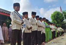 Hadapi Kekeringan, SD Muhammadiyah Bendosari Gelar Salat Istisqo Bersama Siswa dan Orang Tua