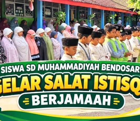 SISWA SD MUHAMMADIYAH BENDOSARI GELAR SALAT ISTISQO BERJAMAAH
